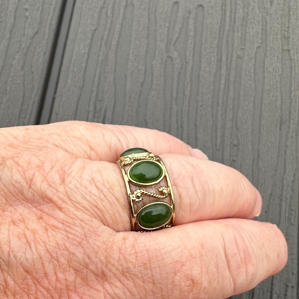 Vintage-Inspired Green Gem (jade) Gold Ring